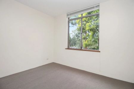 Parkside Living with Sunny Aspects - Photo 3