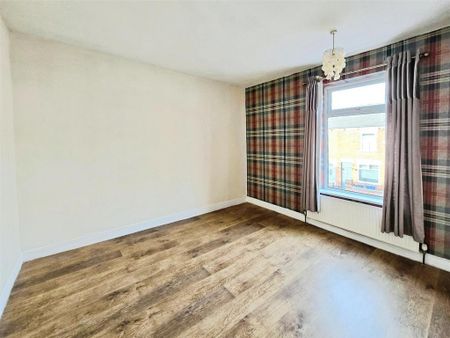 2 bedroom terraced house to rent - Photo 3