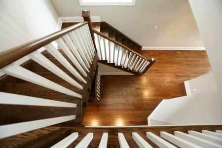 For Lease - 2434 Whistling Springs Crescent, Oakville, Ontario - Photo 4