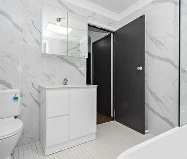 Modern Living - Photo 6