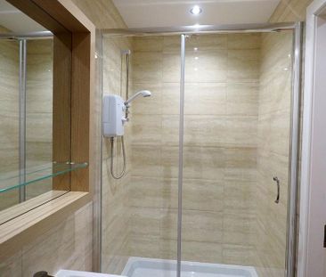 4 bedroom apartment to rent - Photo 2