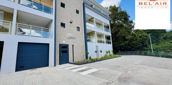 Location Appartement 64.64m² 3 pièces Fort de france - Photo 2