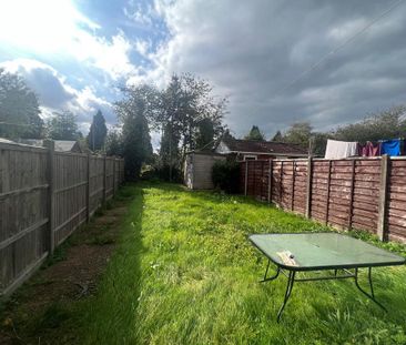 3 bedroom semi-detached house to rent - Photo 3