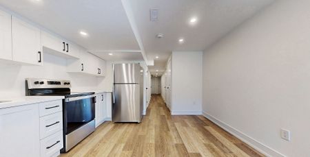 For Lease - 208 McRoberts Avenue Unit# Lower, Toronto, Ontario - Photo 2