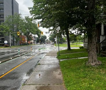 For Lease - 30 Victoria Avenue, Hamilton, Ontario - Photo 4