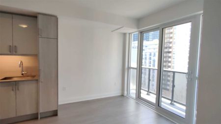 For Lease - 77 Mutual Street Unit# 707, Toronto, Ontario - Photo 2