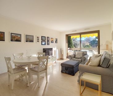 Location Appartement 2 pièces 49m² JUAN LES PINS 06160 - Photo 2