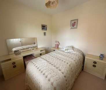 5 bedroom detached house to rent - Photo 4