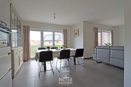 Verzorgd, instapklaar appartement met twee slaapkamers nabij centrum Bree - Foto 4