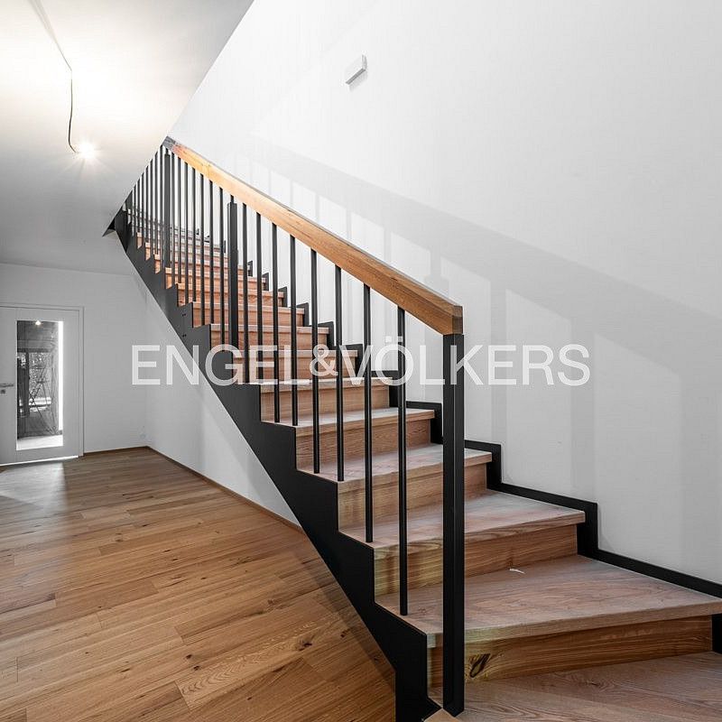 Pronájem domu 146 m² s pozemkem 260 m² - Photo 1