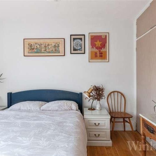 Friary Estate, London, SE15 - Photo 1