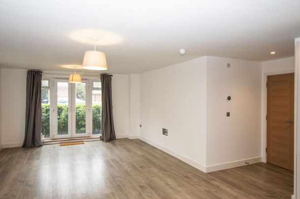 2 bedroom detached house to rent - Photo 1