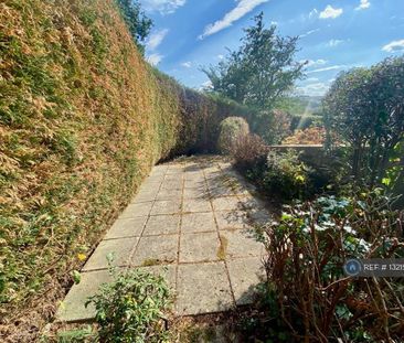 5 bedroom detached house to rent - Photo 1