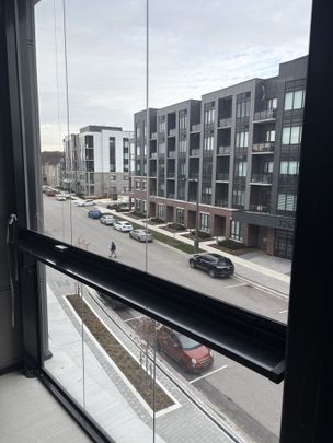 For Lease - 3250 Carding Mill Trail Unit# 322, Oakville, Ontario - Photo 1