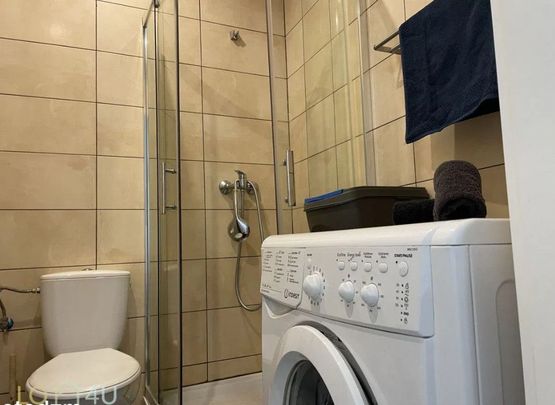 Jasna kawalerka blisko centrum Katowic - Zdjęcie 1