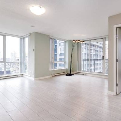 Bright & Spacious 2 Bed, 2 Bath Condo in Vancouver Downtown - Photo 1