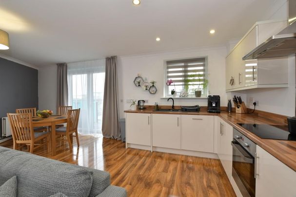 2 bedroom apartment to rent - Photo 1