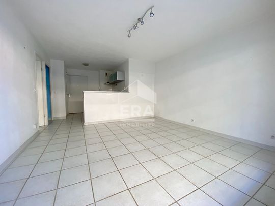 A louer Marseille EN EXCLUSIVITÉ GRAND T2 QUARTIER TIMONE GRANDE TERRASSE AVEC Possibilité GARAGE CALME IDÉAL ÉTUDIANT - Photo 1