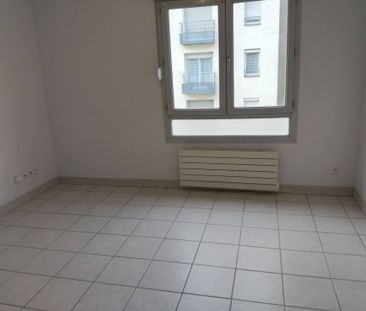 Appartement 1 pièce - 69150 Décines-Charpieu - Photo 2