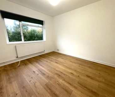 2 bedroom maisonette to rent - Photo 5