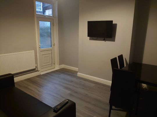 Leopold Rd, Kensington Fields. - Photo 1