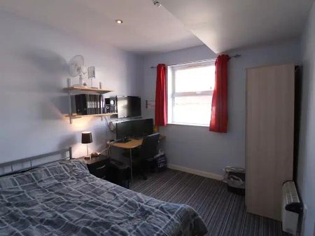 Standard Ensuite - Photo 5