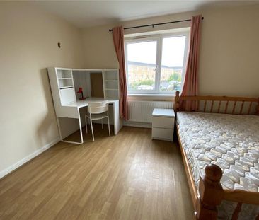 4 bedroom terraced house to rent - Photo 5