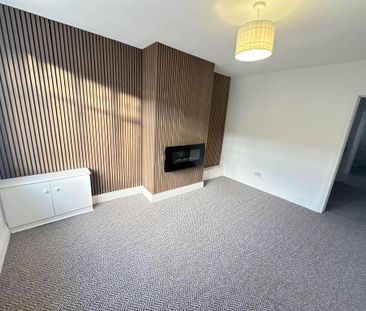 68 St James`s Road, Belfast, BT12 6ED - Photo 4