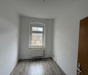 NEU! Helle Familienwohnung mit 3 Zimmern und Balkon - Foto 1