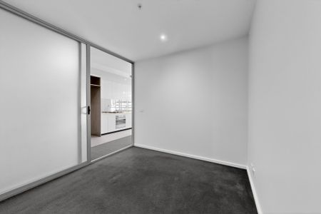 Effortless Living with Keilor Road Convenience - Photo 4