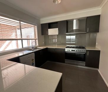 21 Kess Grove, Lyndhurst. - Photo 1