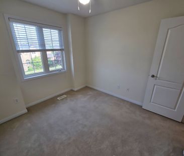 For Lease - 620 Ferguson Drive Unit# 62, Milton, Ontario - Photo 4