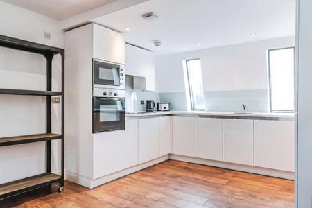 3 bedroom flat to rent - Photo 5