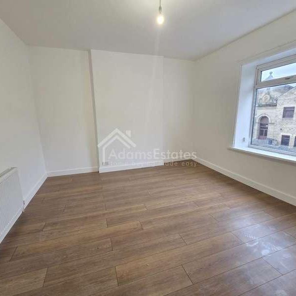 South Street, Dewsbury, WF12 - Photo 1