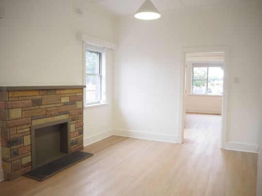 Family Home In The Heart Of Reservoir - Photo 1