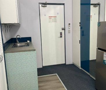 Luxurious Furnished Studio to Enjoy - Photo 1