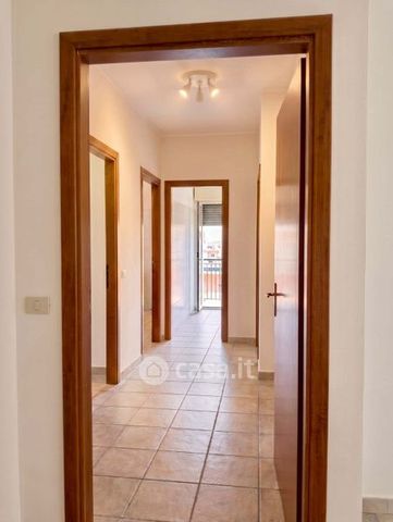 Trilocale in Affitto in Via Sorrentino 29 a Camporotondo Etneo - Foto 5