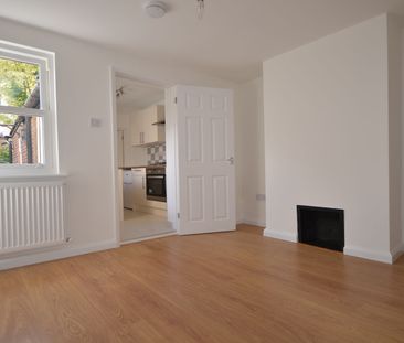 2 bedroom terraced to rent - Photo 5
