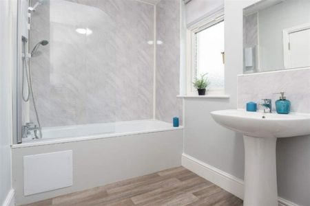 4 bedroom house to rent - Photo 4