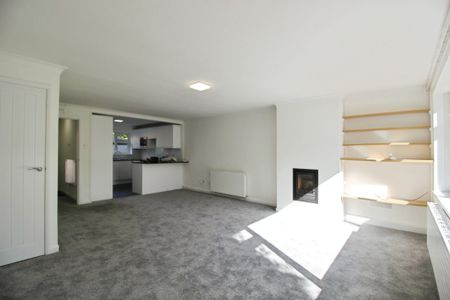 Dolphin Court, Chester - Photo 3