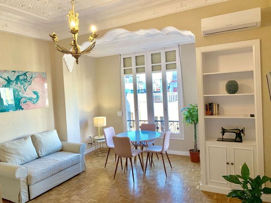 2 room luxury Apartment for rent in Valencia, Spain - Photo 1