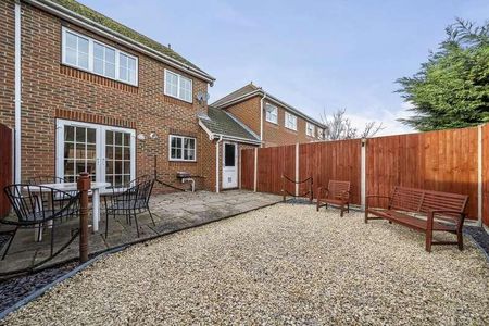 Windsor, Berkshire, SL4 - Photo 4