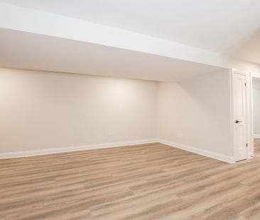 44 Hatter Ave, Welland - All Inclusive 2 Bed Lower Unit - Photo 2
