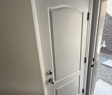 For Lease - 2111 Wilson Street, Innisfil, Ontario - Photo 5