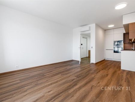 Pronájem bytu 2+kk 54 m2 - Fotografie 2