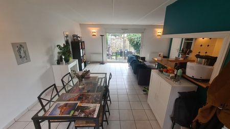 Location Maison 4 Pièces 79 m² - Photo 2
