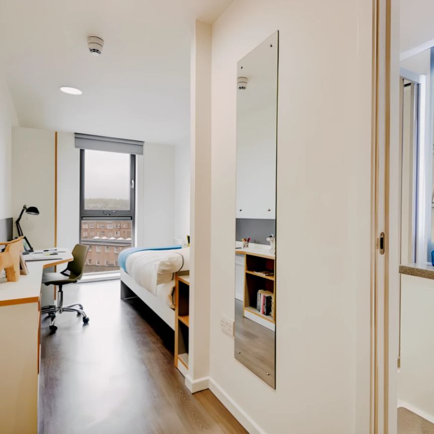 Silver En Suite - Photo 1