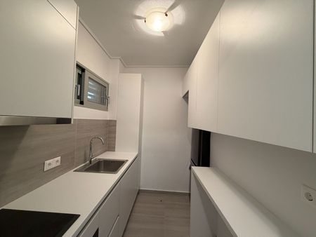 Studio/Γκαρσονιέρα για ενοικίαση - Παλαιό Φάληρο, - Φωτογραφία 2