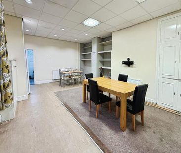 5 bedroom semi-detached house to rent - Photo 4