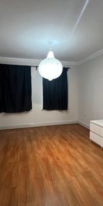 2 Bed Flat, Rosebury Court, SW16 - Photo 3